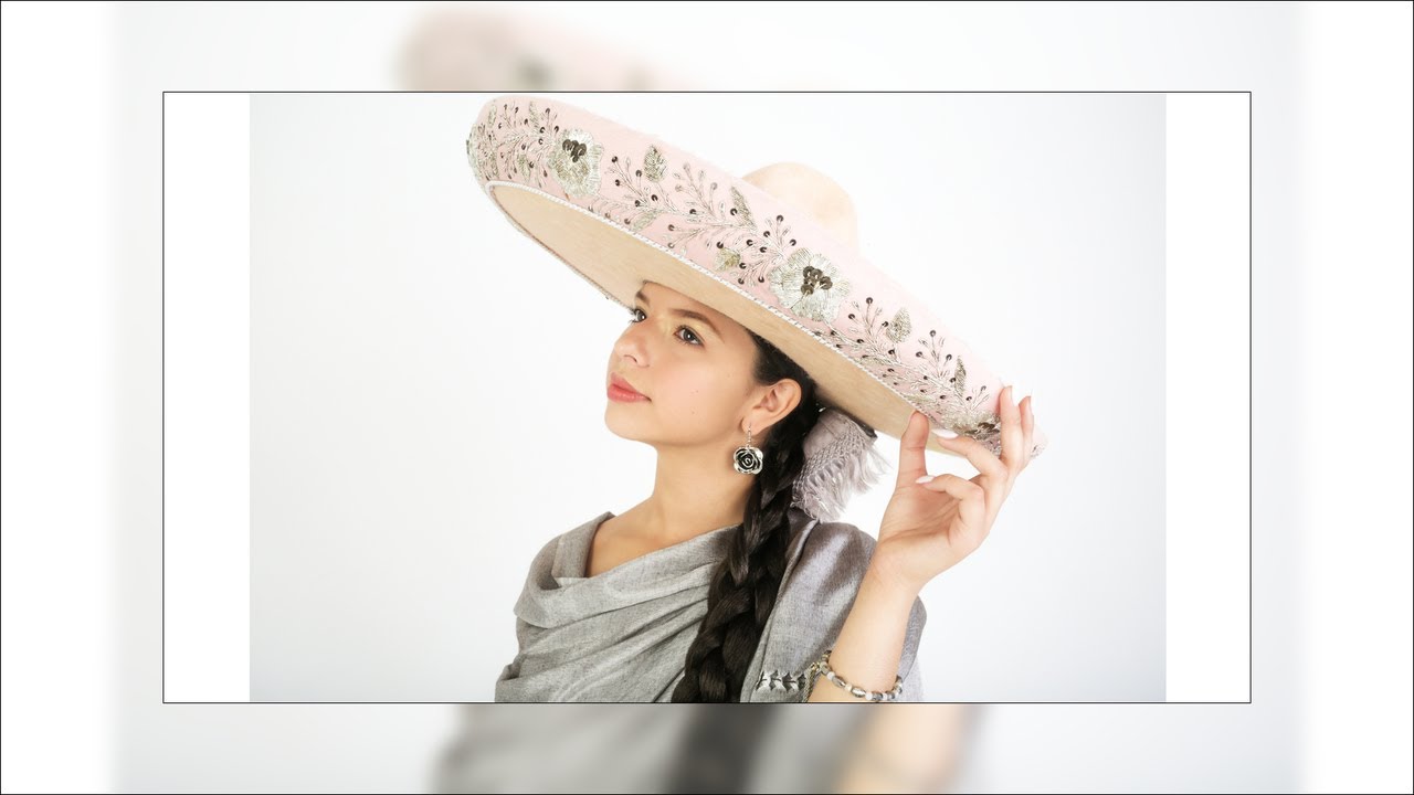 Ángela Aguilar - La Tequilera (Audio Oficial)
