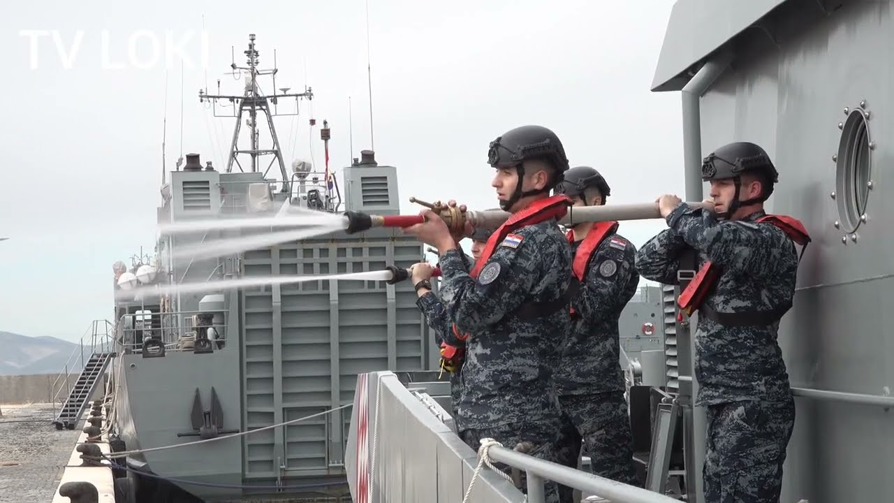 Uvježbavanje posada obalnih ophodnih brodova OOB-31 Omiš i OOB-32 Umag