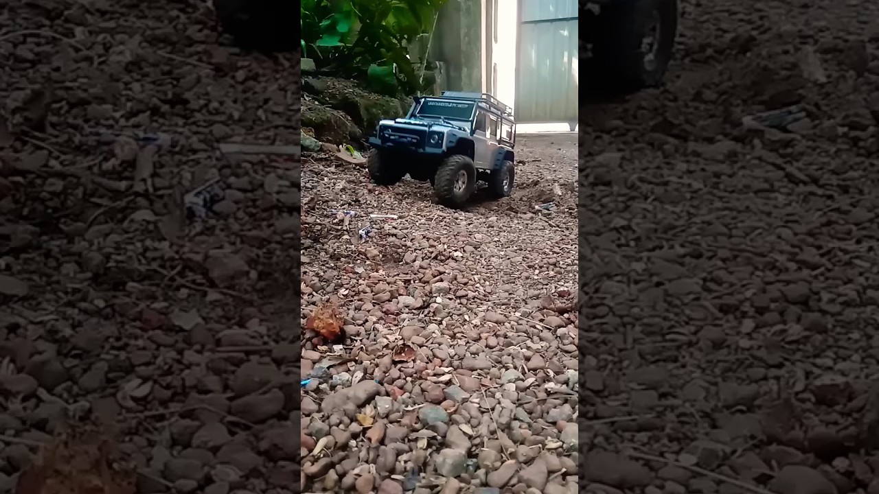 ZP1002 Defender At | Home.🏘️🔥💝. Climbing💖. Rc Adventure You Tube. #Shorts #Viral #ZP1002 #traxxas