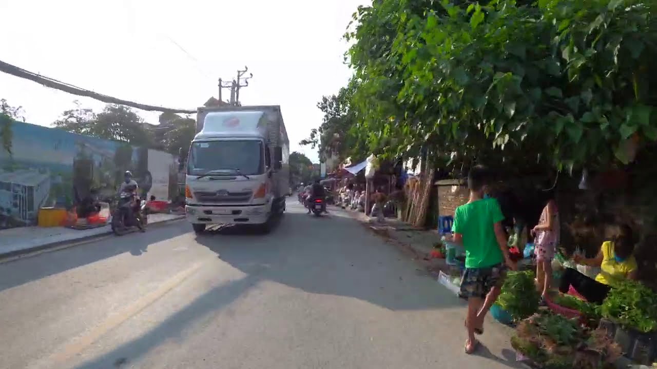 Toàn cảnh phố Đức Giang, phường Đức Giang, Long Biên, Hà Nội. Tháng 8/2020