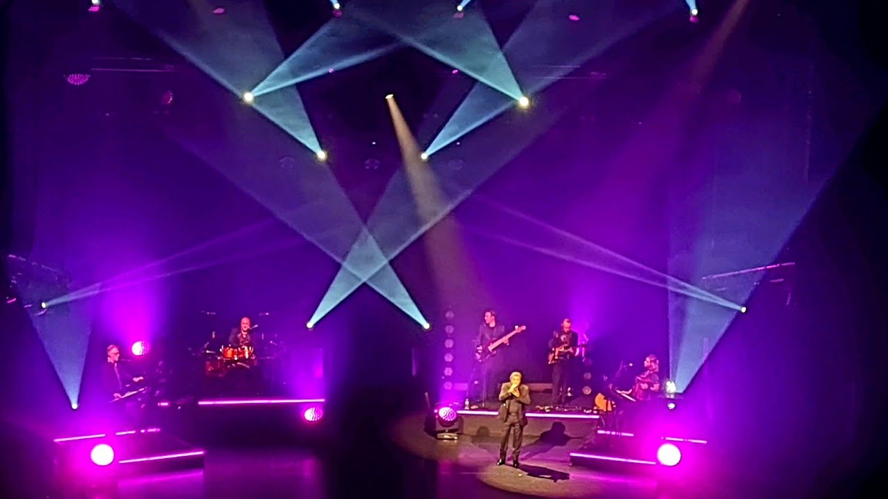 Frédéric François - Est-ce que tu es seule ce soir ?, live, Olympia, Paris, 2023