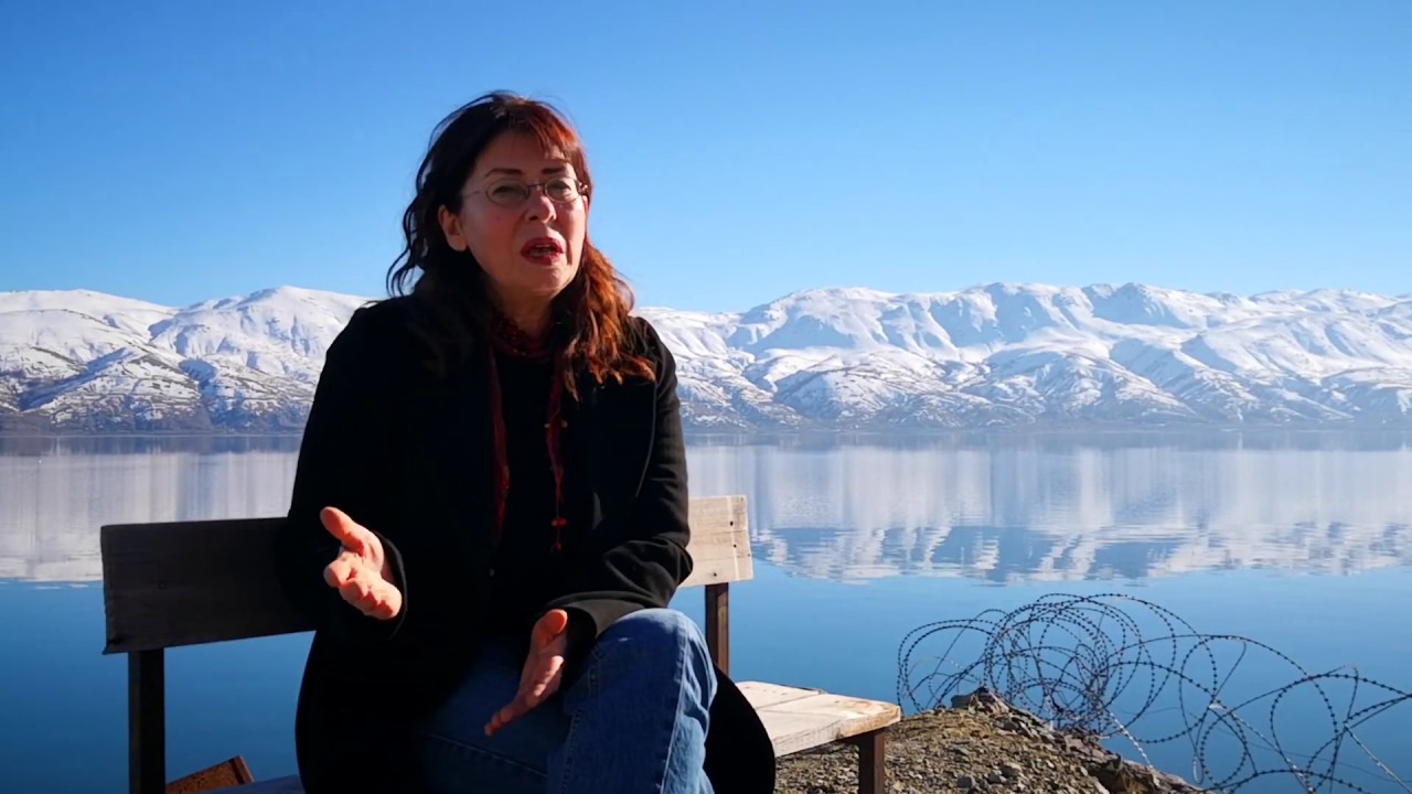 İlkay Akkaya - Hazar'ın Kıyısında     Elazığ , Hazar Gölü