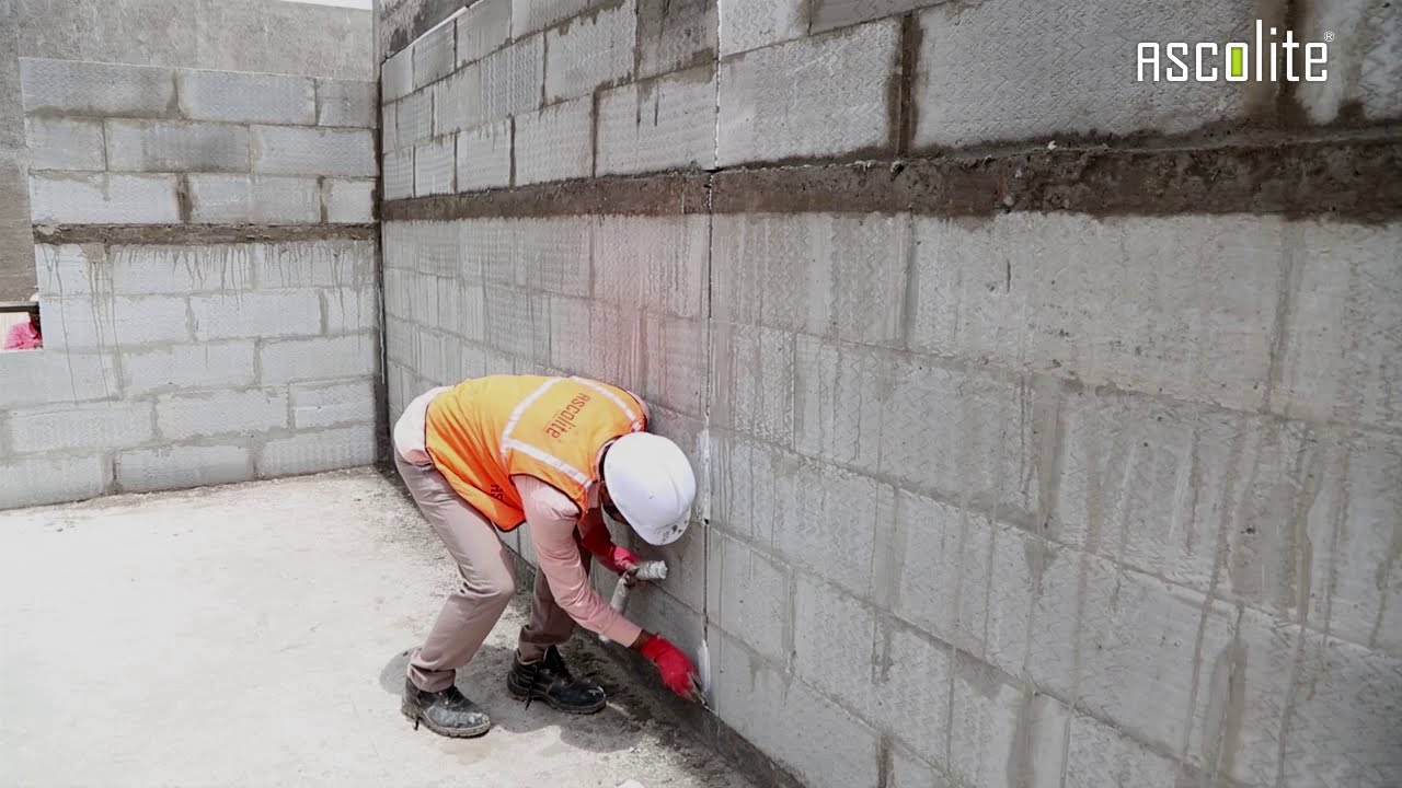 Filling in an Expansion Joint of AAC Block Wall