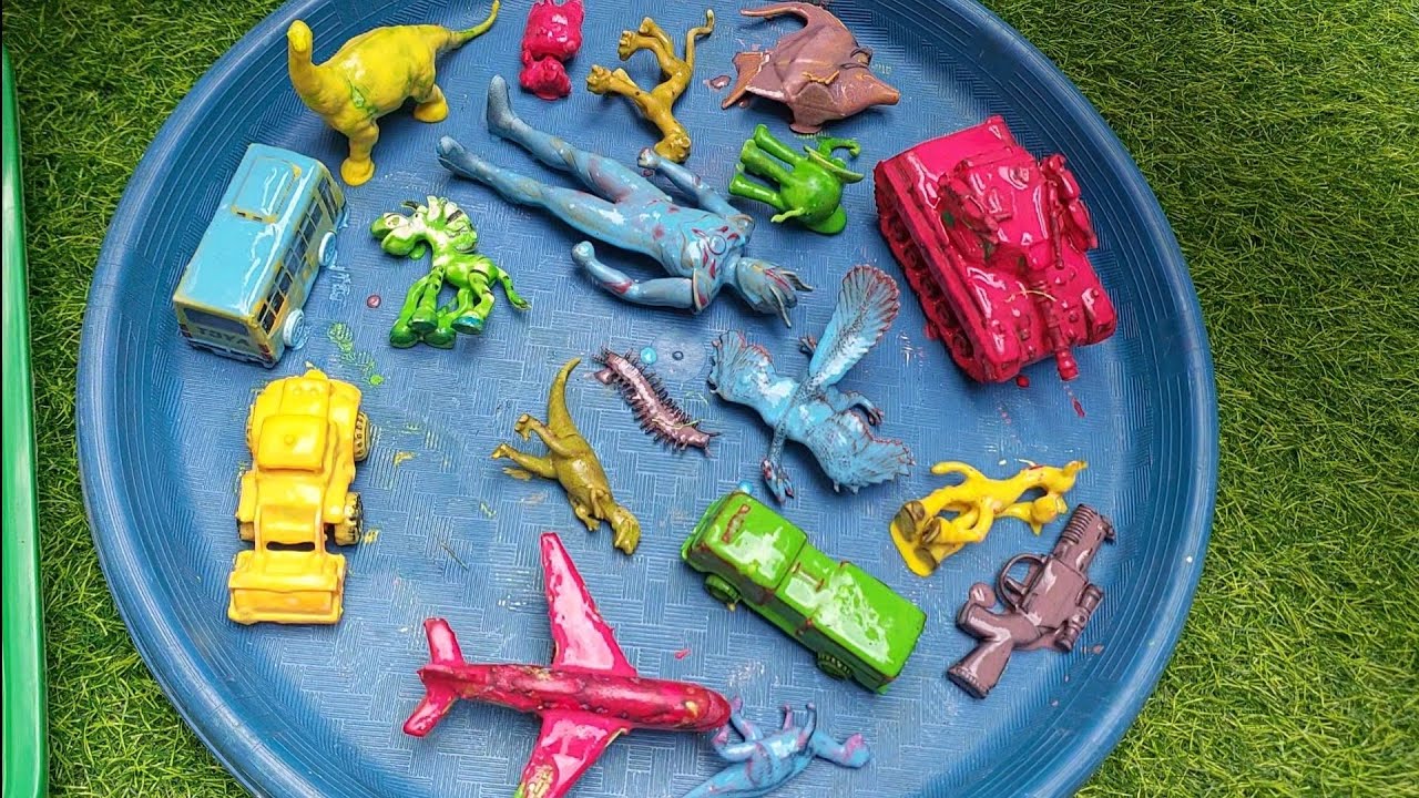 Membersihkan Mainan Kotoran Lumpur Mobil Mobilan , Dinosaurus,Tank, Binatang,Pesawat #toys #toywash 