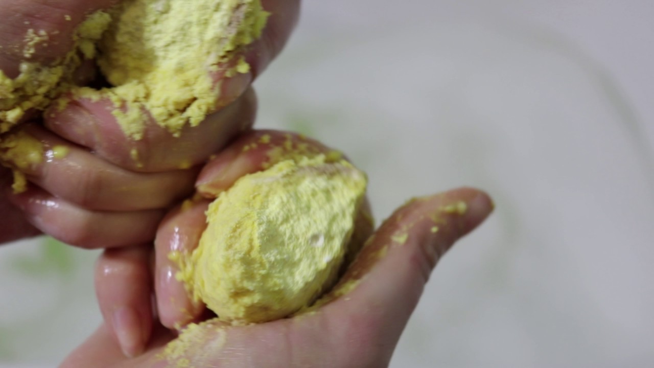 Lush Honey Bee / Scrubee demo review
