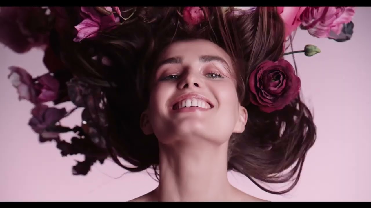 Viktor & Rolf   Flowerbomb   Full TV Commercial Summer 2016