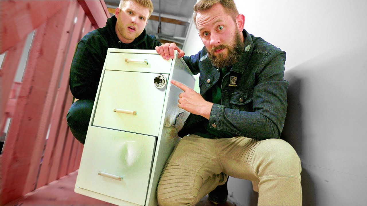 Found A Hidden Abandoned Case In Hi5 Studios!