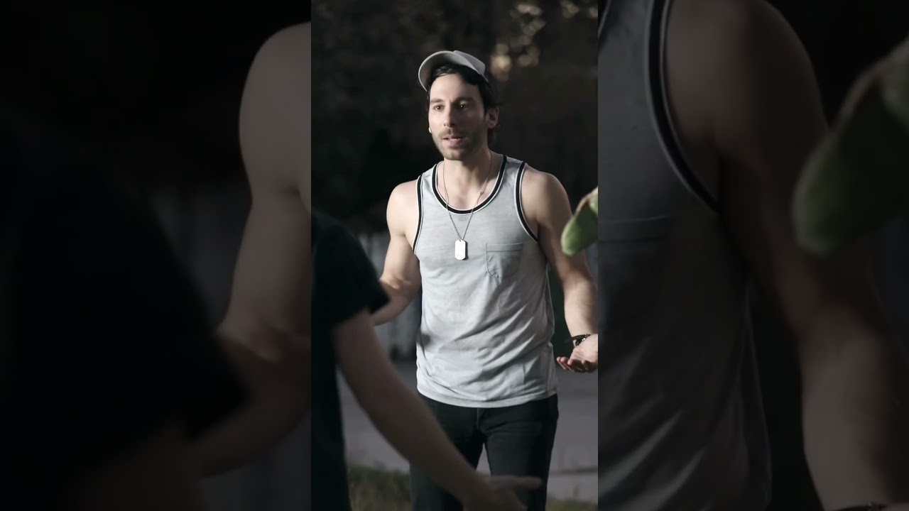Delivery guy freaks out over 20% tip #shorts