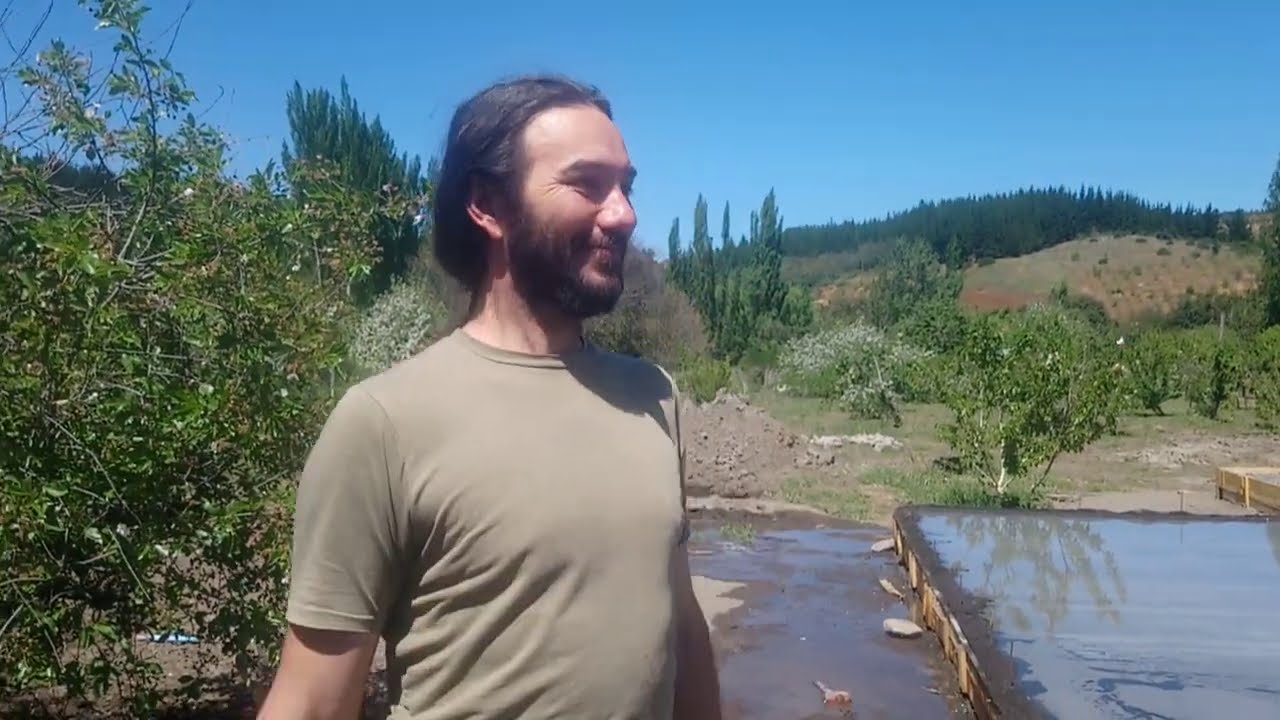 13 Aprende cómo construir tu casa paso a paso. Tip para mojar los radieres
