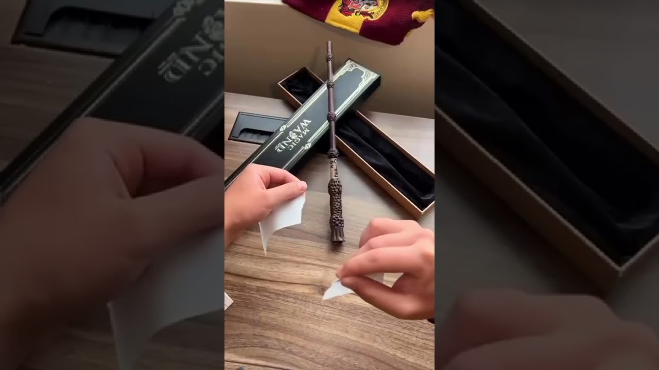 HARRY POTTER MAGIC WAND WITH FIRE 