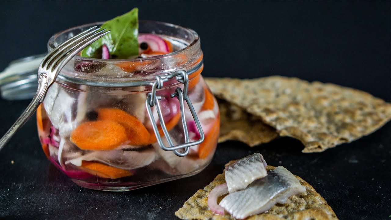 How to make Swedish pickled herring