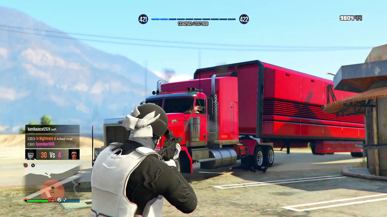 Noob Gets His Friends To Fight For Him And Still Loses (5v1) [Gta Online]