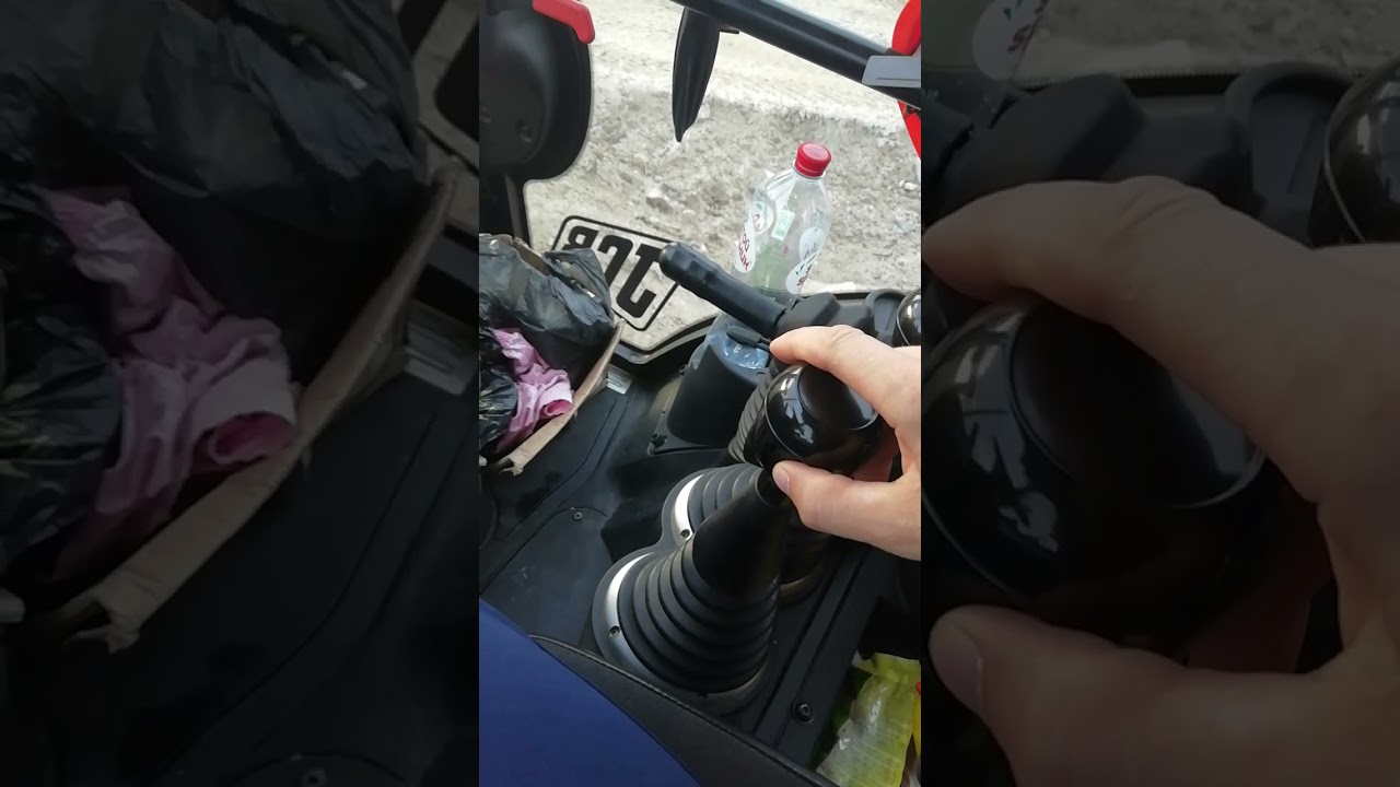 Кнопка для вил на jcb3cx