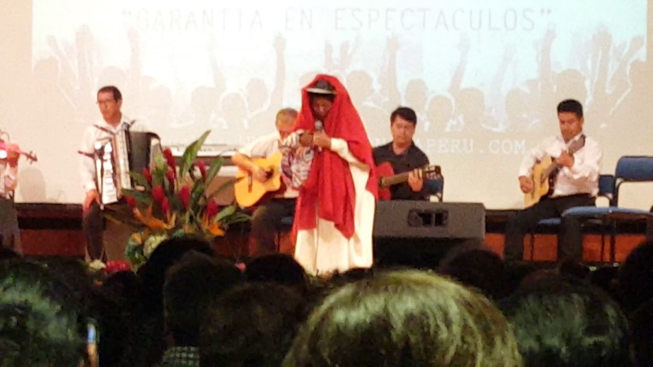 Martina Portocarrero canta Mamacha de las Mercedes