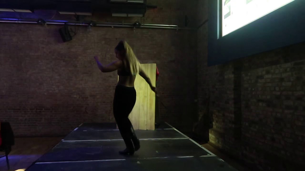 Knife throwing girl double act! JUST THE TIP