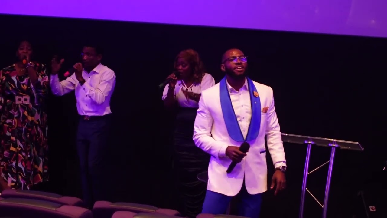 SPONTANEOUS WORSHIP WITH IFYPRAISE @dsaviourshouse @NathanielBasseyMain @EeZeeGlobal 