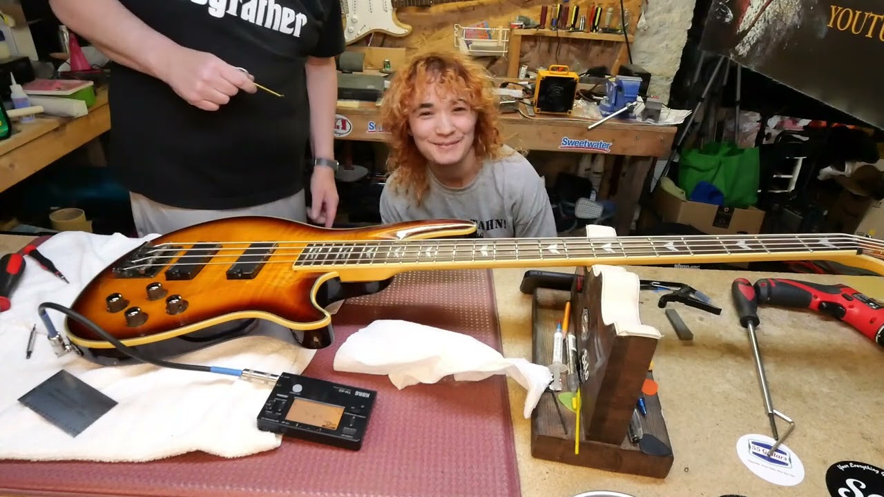 Schecter Omen Extreme IV Set up EP328