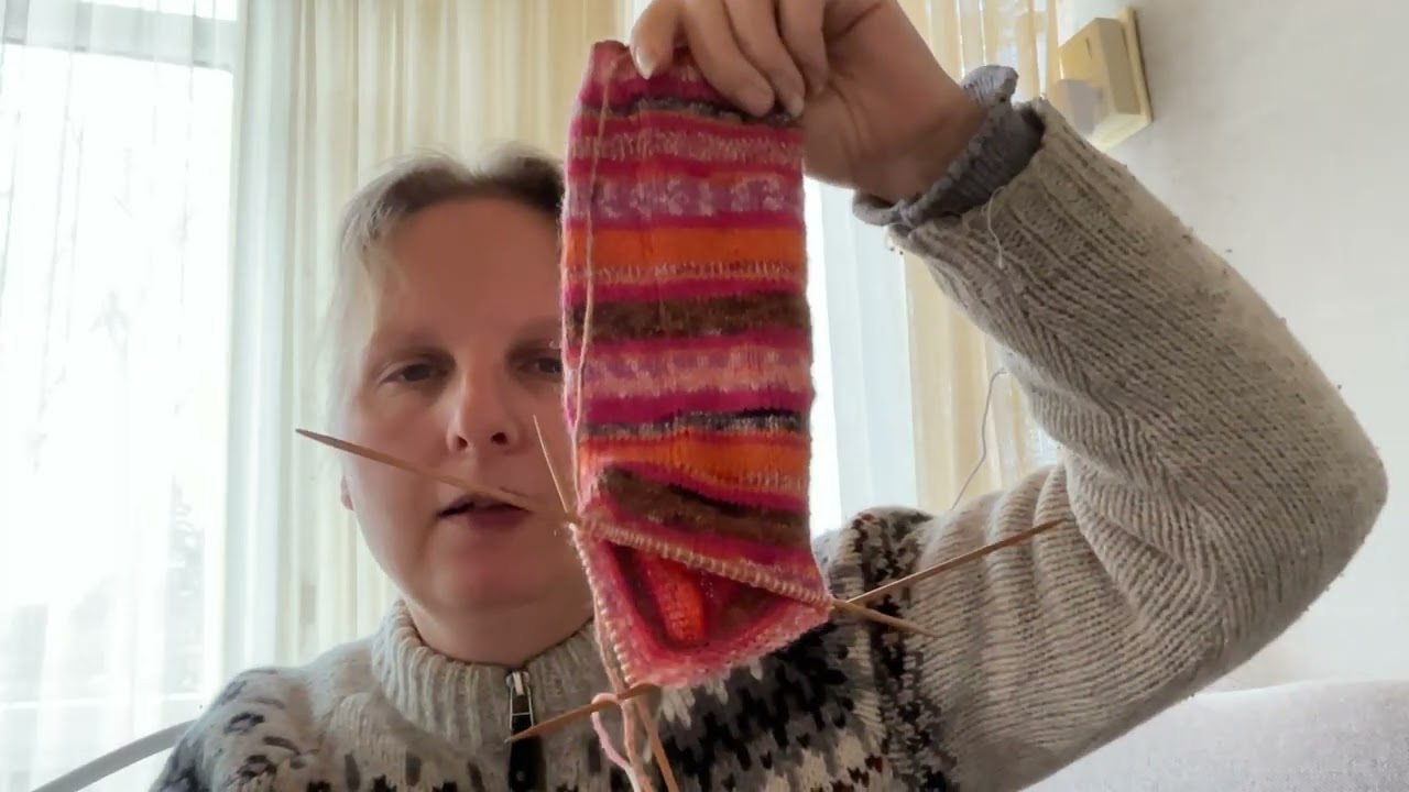 Weekupdate 13 waarin ik oa brei aan de anchor shawl en bloemen bouw van LEGO