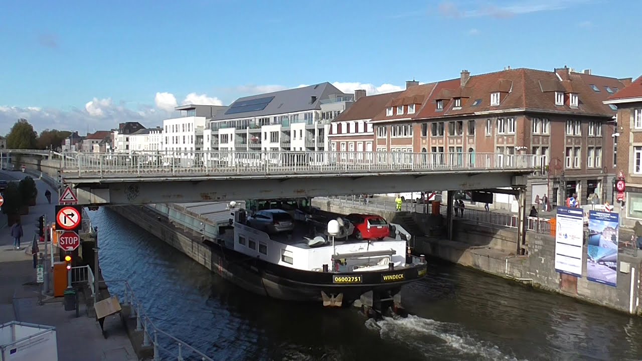 Brugopening Pont Levant Notre Dame Tournai/ Tafelbrug Doornik/ Table Bridge/ Pont Levant/ Hubbrücke