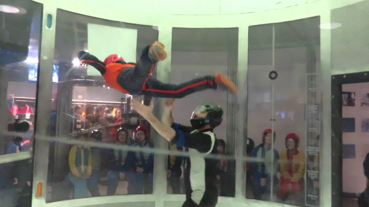 Elia & Sam &agrave; Skyventure