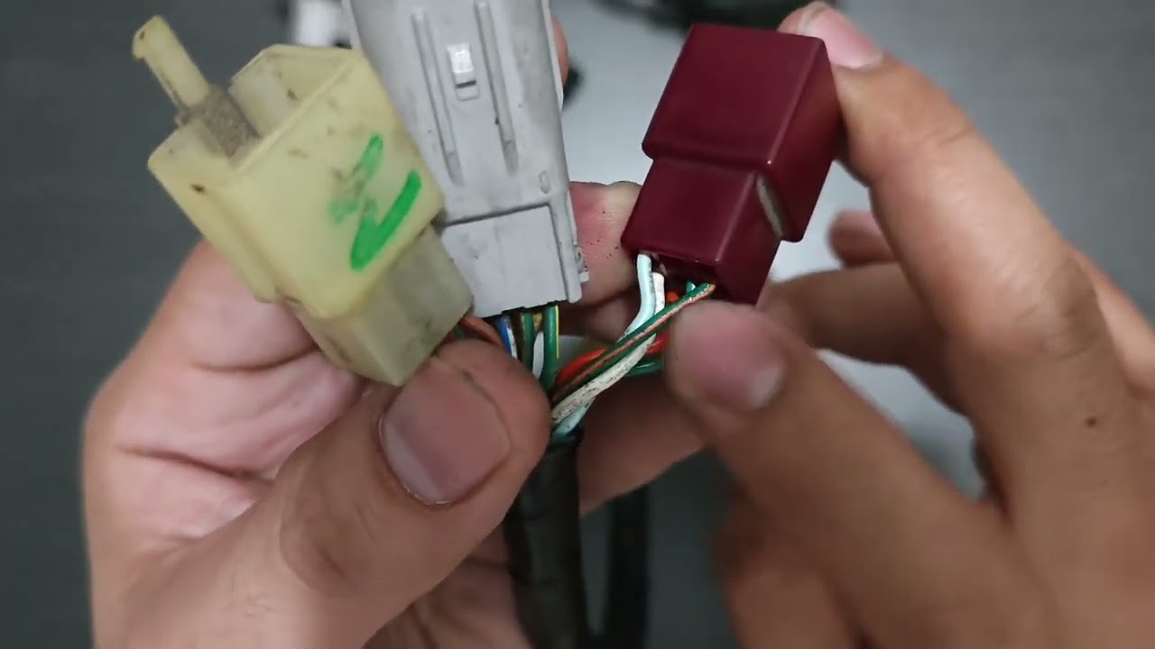 Moto Vlog 242 - Wiring color code for honda click v2 keyless conversion