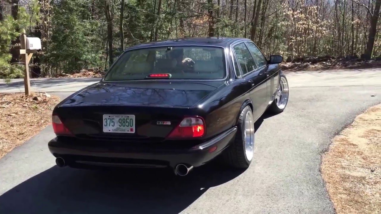 1998 Jaguar XJR new look drive up and revs