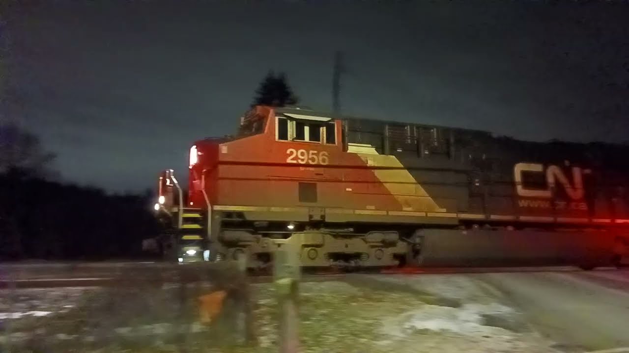 CN L548 West returning to CN Southwark! - Boucherville, Qc