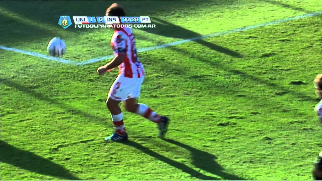 Pablo De Miranda se fue expulsado. Uni&oacute;n-Instituto. Fecha 34. Primera B Nacional.F&uacute;tbol Para Todos