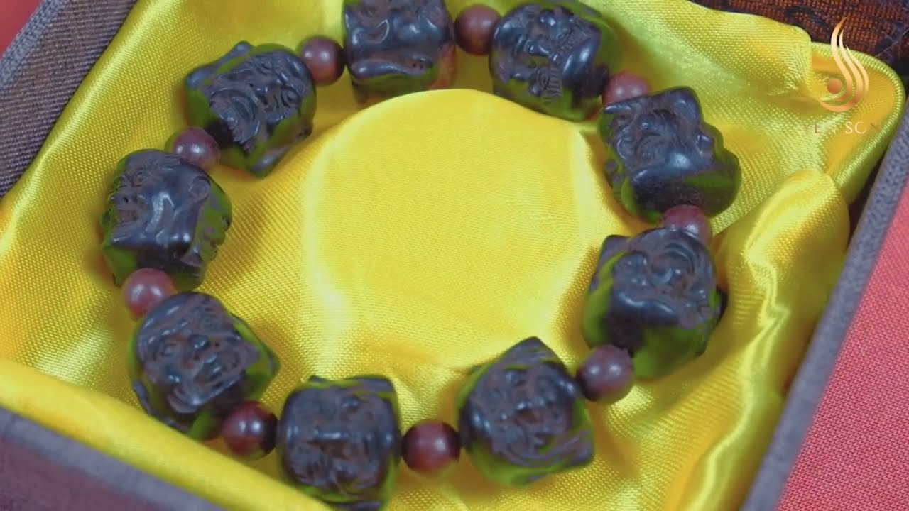 Melaleuca Wood Bracelet With The Shape Of A Maitreya Buddha's Head | Feng Shui Items