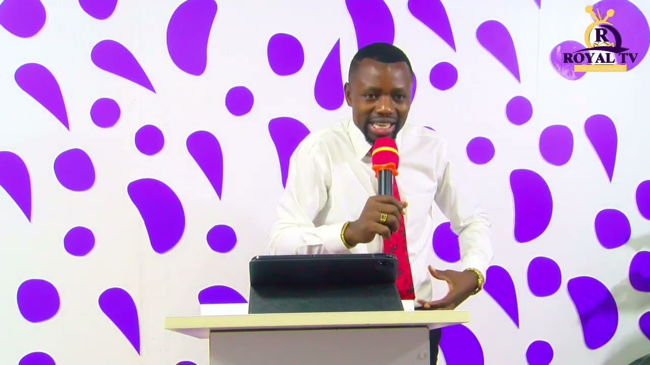 MINISTERS SUNDAY SERVICE||ROYAL PALACE ASSEMBLIES