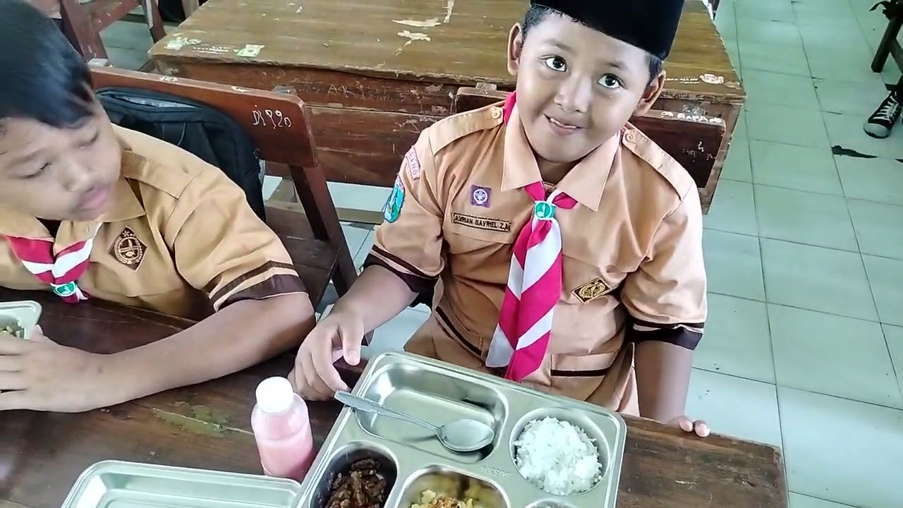 MBG ( Makan Bergizi Gratis ) Jus Jambu