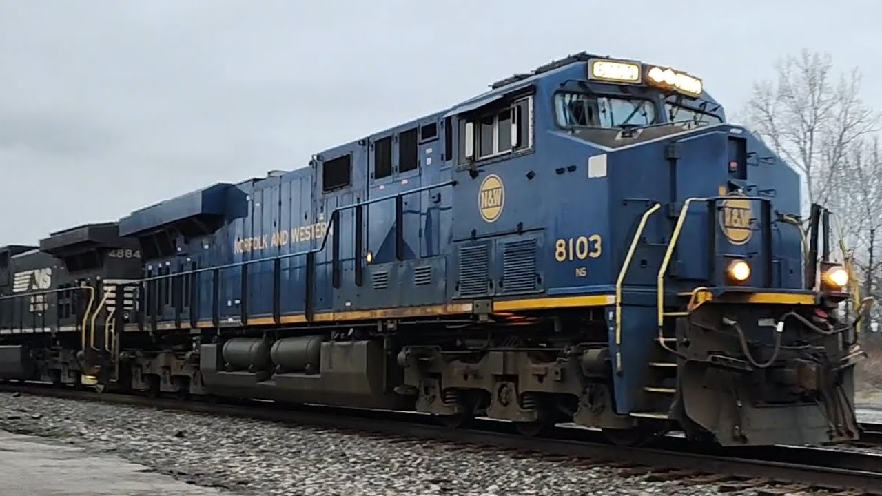 Railfanning in Marion,ohio with @HudRailproductions and other people fun day