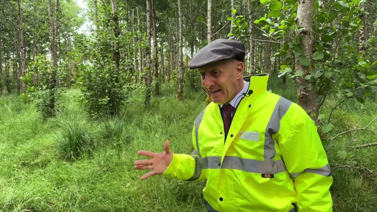 Gerard O'Sullivan talks to Minister Healy-Rae about his Alder Plantation
