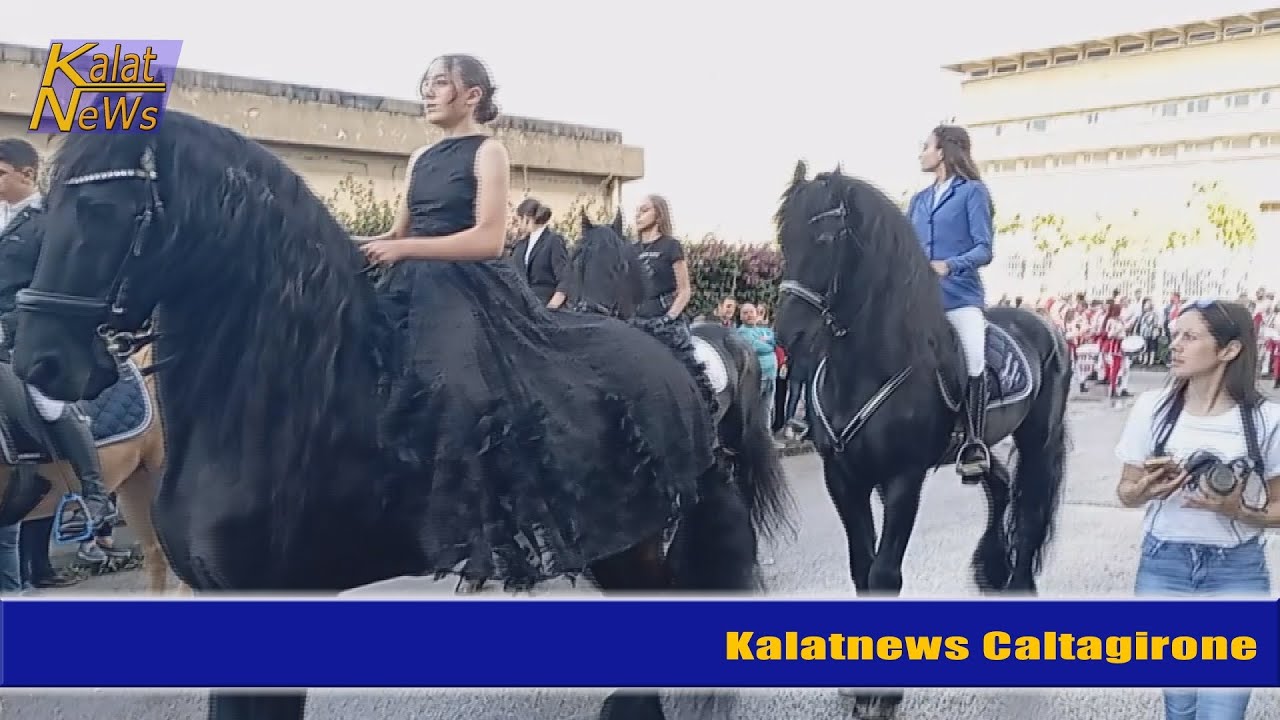 Caltagirone, Corteo della Rusedda 2024 in onore alla Madonna di Conadomini
