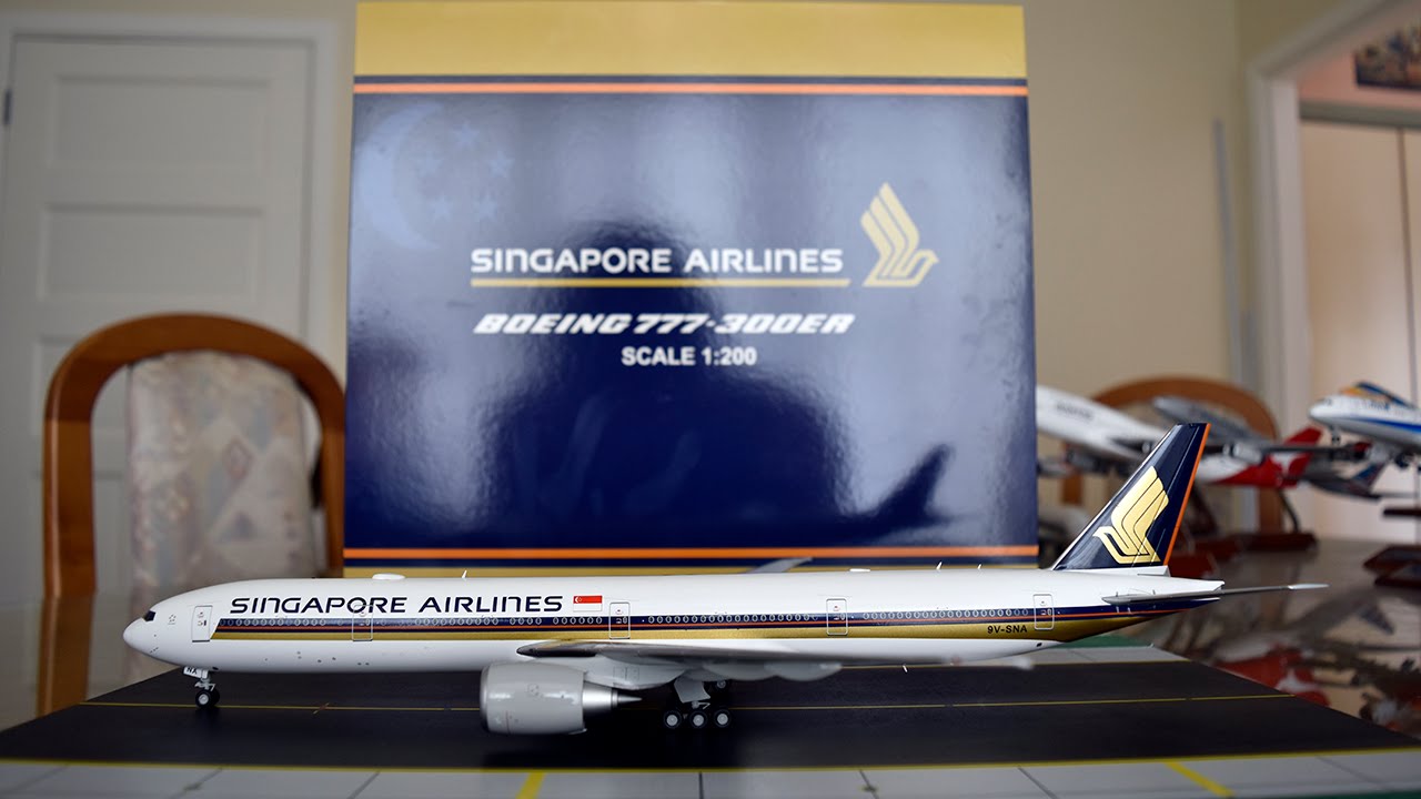 JC Wings 1:200 Singapore Airlines 777-300ER Unboxing and Review