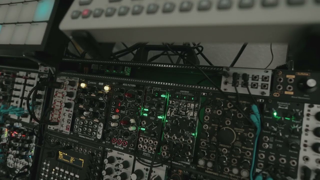 1 Minute Of Hardware Techno - #16