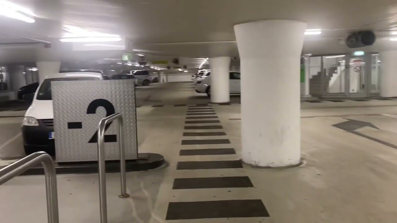 2021 FTF Service Aufzug in Q-Park Tiefgarage in Leipzig Augustusplatz