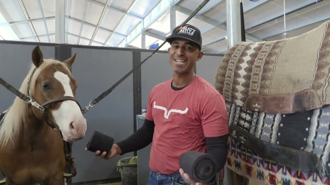 2 Ways to Wrap Your Horse’s Legs (Most Riders Get This Wrong!)