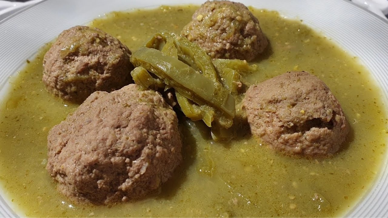 Receta de albóndigas en salsa verde con nopales - La Cocina del Ajolote