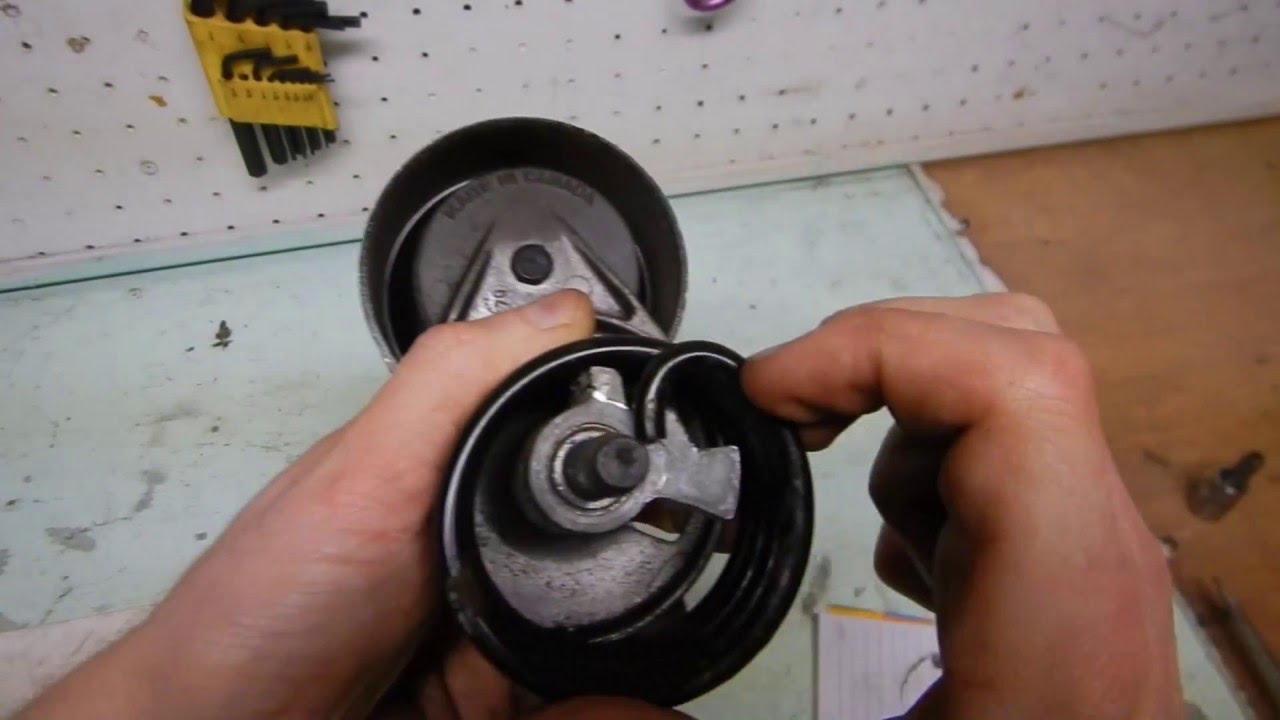 FORD 1993-96 F150 F250 F350 E150 E250 E350 Натяжитель ремня
