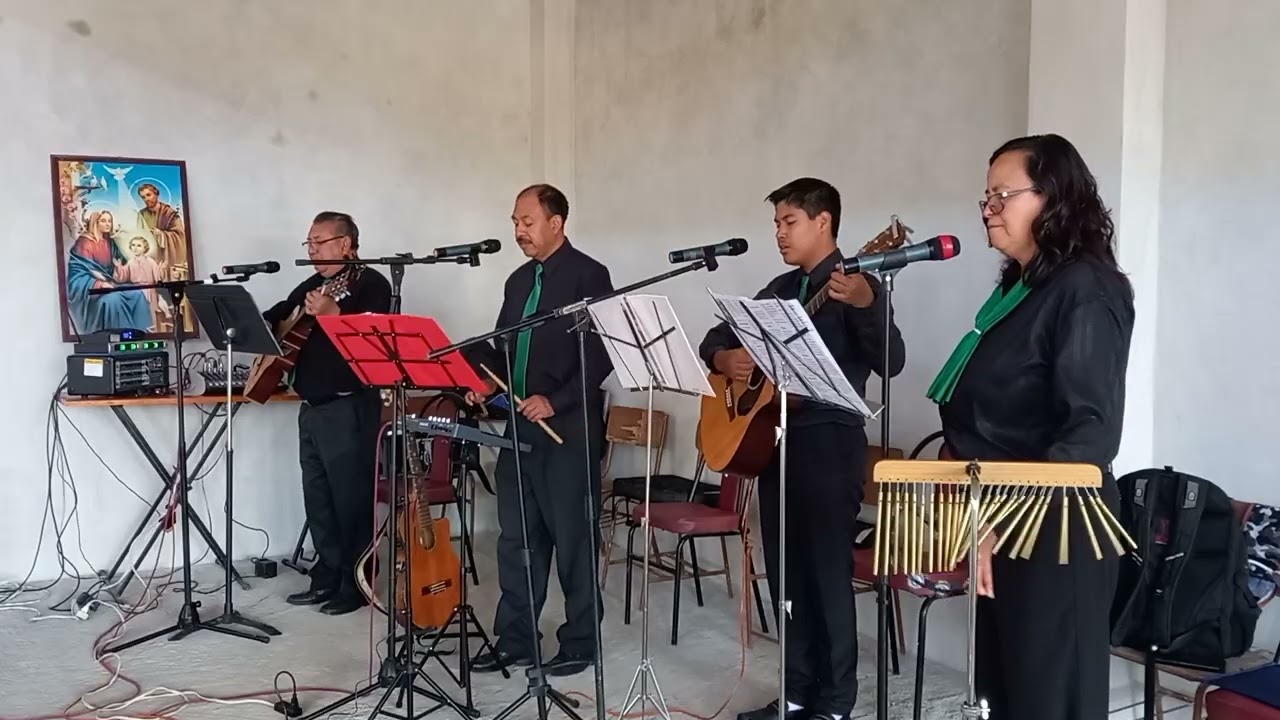 GLORIA A DIOS EN EL CIELO-----CORO DIVINA MISERICORDIA CAPILLA DE ZARAGOZA TOTOLAC TLAXCALA 