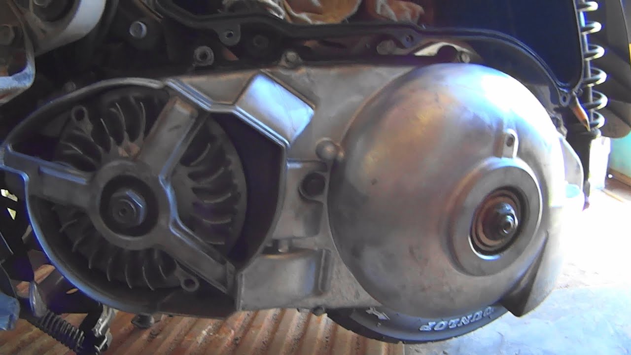 Разбор вариатора Yamaha Grand Majesty 250-400