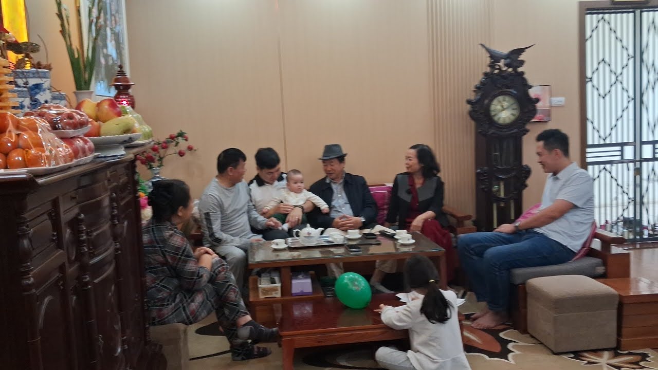 gia đình đón xuân mới 01/01/2026