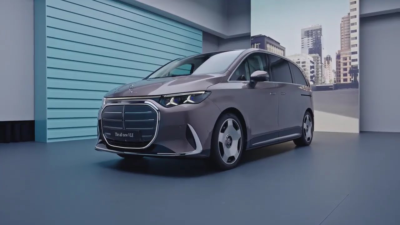 2027 Mercedes VLE Is An Electric, Luxury Minivan