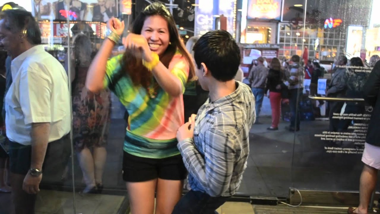 Call Me Maybe!! Times Square NYC '12 by carly rae jepsen HD