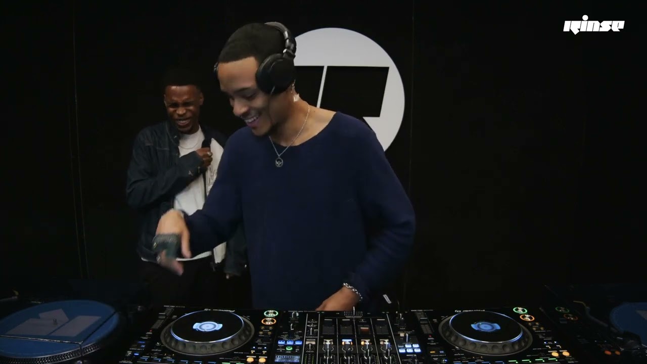 9KURO b2b Eden (DJ set) | Rinse France