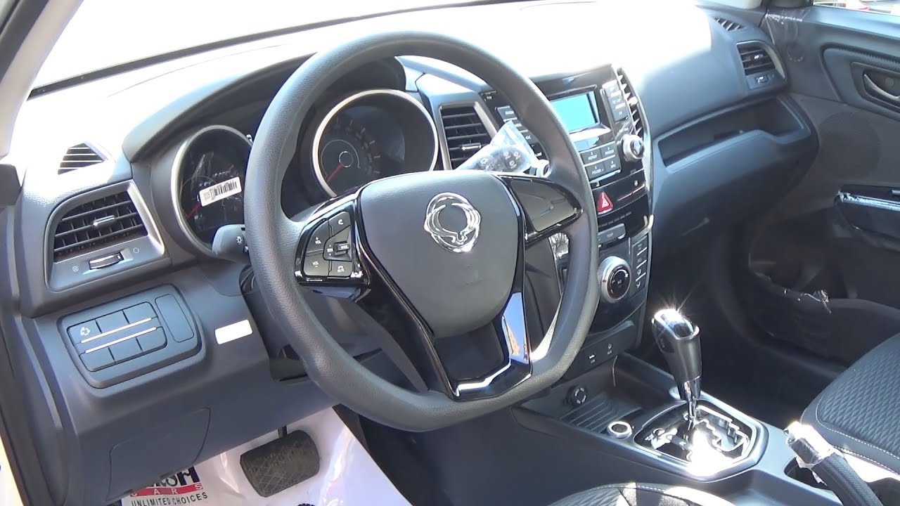 استعراض مواصفات سانج يونج تيفولي 2020 XLV اول فئه Ssangyong Tivoli XLV