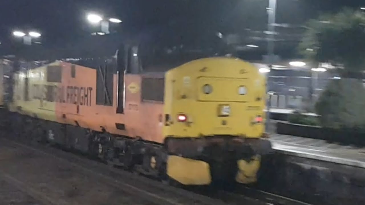 Trains at Taunton including 37099+37175
