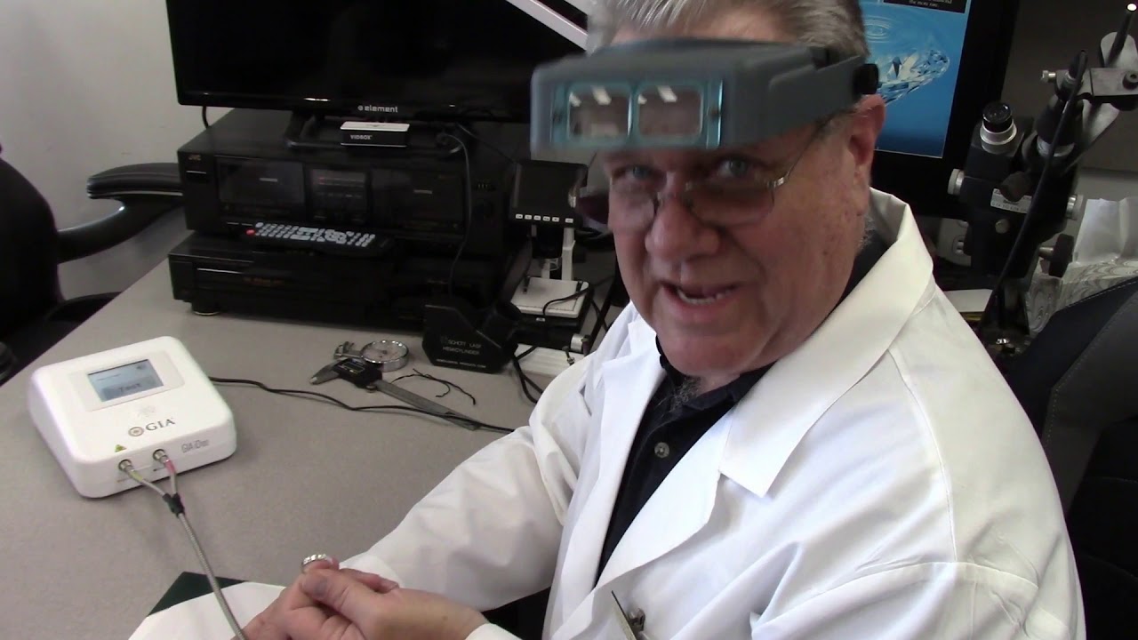 01/30/2020 - GIA iD100 Laboratory Grown - Synthetic Diamond Screener Unboxing and Start Up