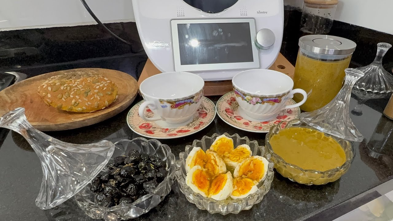 فطور صحي ديال نهار المطر في بني ملال #حليب بالتمر #املو الفستق#البيض مسلوق